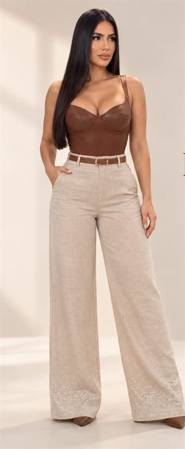 Pantalón beige de lino con brillos